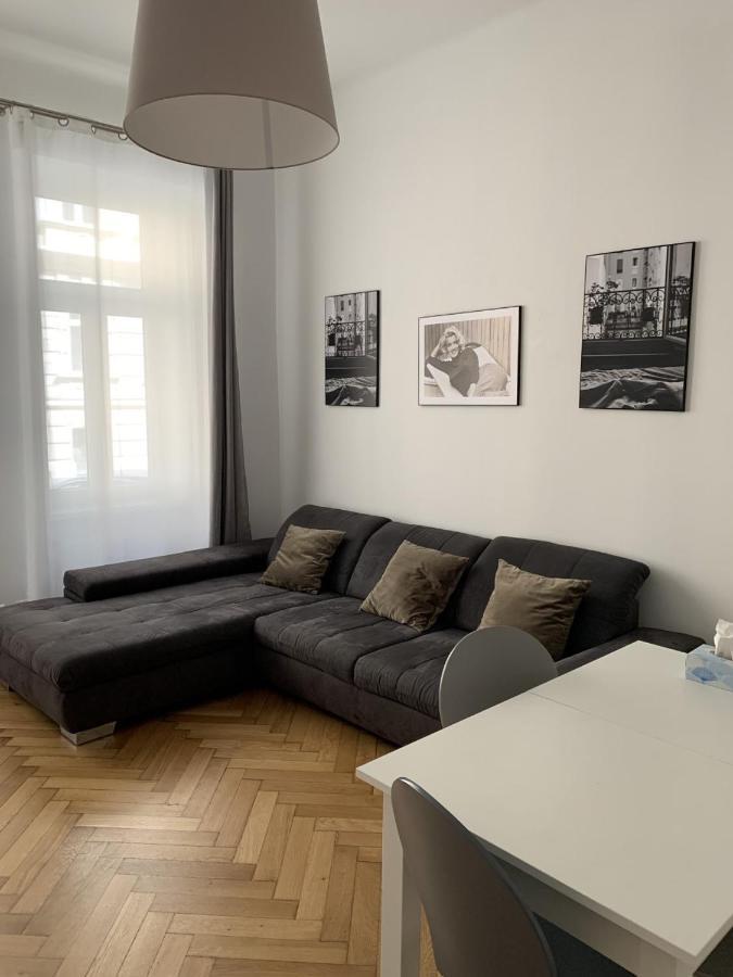 City-Apartment In Wieden Viena Exterior foto